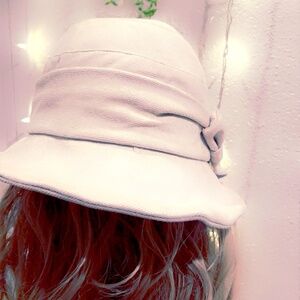 Cute bucket hat / cream